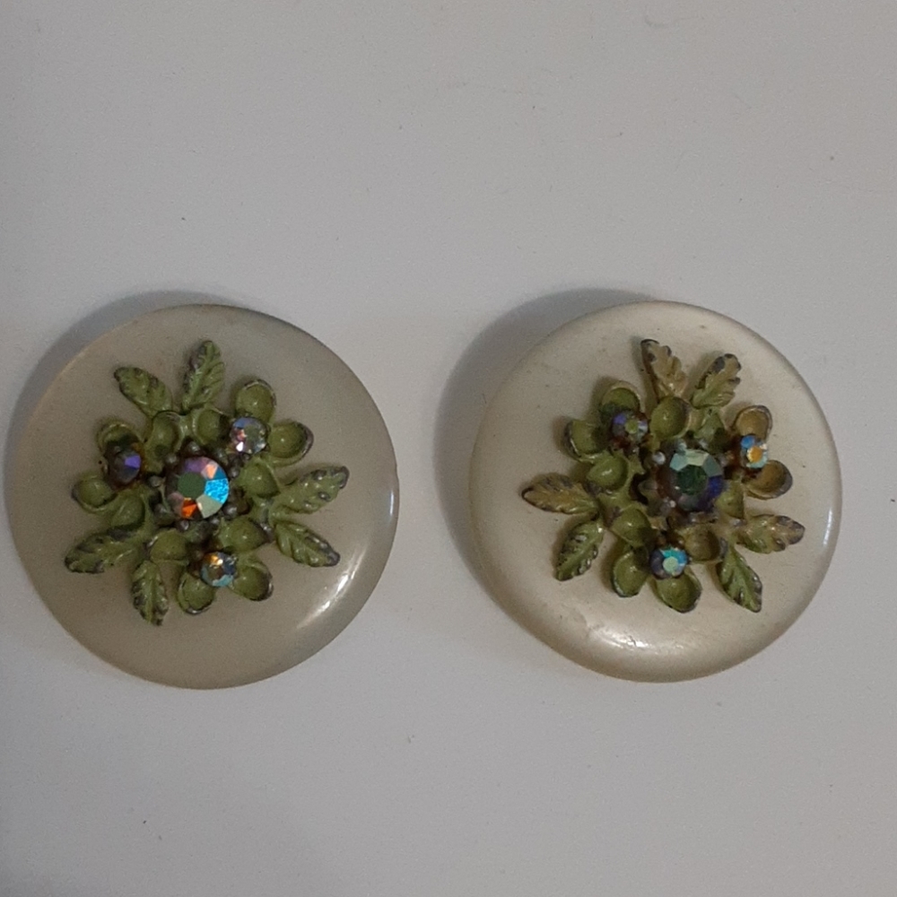 Pair of vintage plastic Floral button earrings